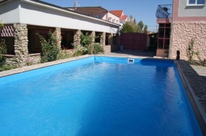 Guest House Romanovykh Victoria